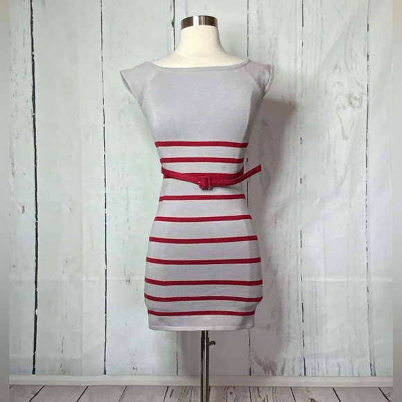 Bebe. -S - Picture 3 of 9